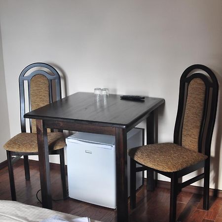 Hotelik Hermes Pieniezno Quarto foto