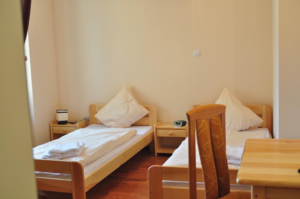 Hotelik Hermes Pieniezno Quarto foto